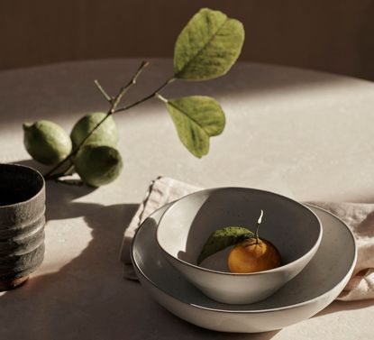A minimalist tableware 