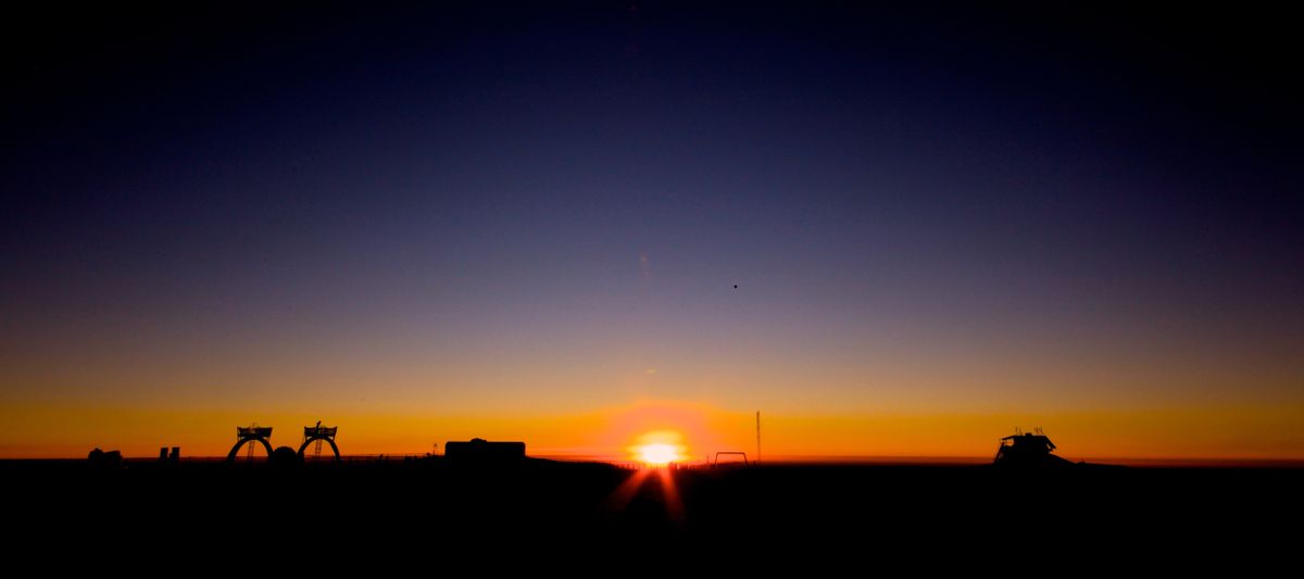 antarctica winter, what winter looks like in antarctica, sunset in antarctica, Concordia research station, when is winter in antarctica, final sunset in antarctica images, earth