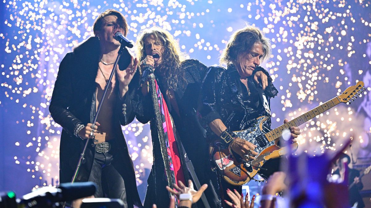 The rousing, all-star medley honored Ozzy in style