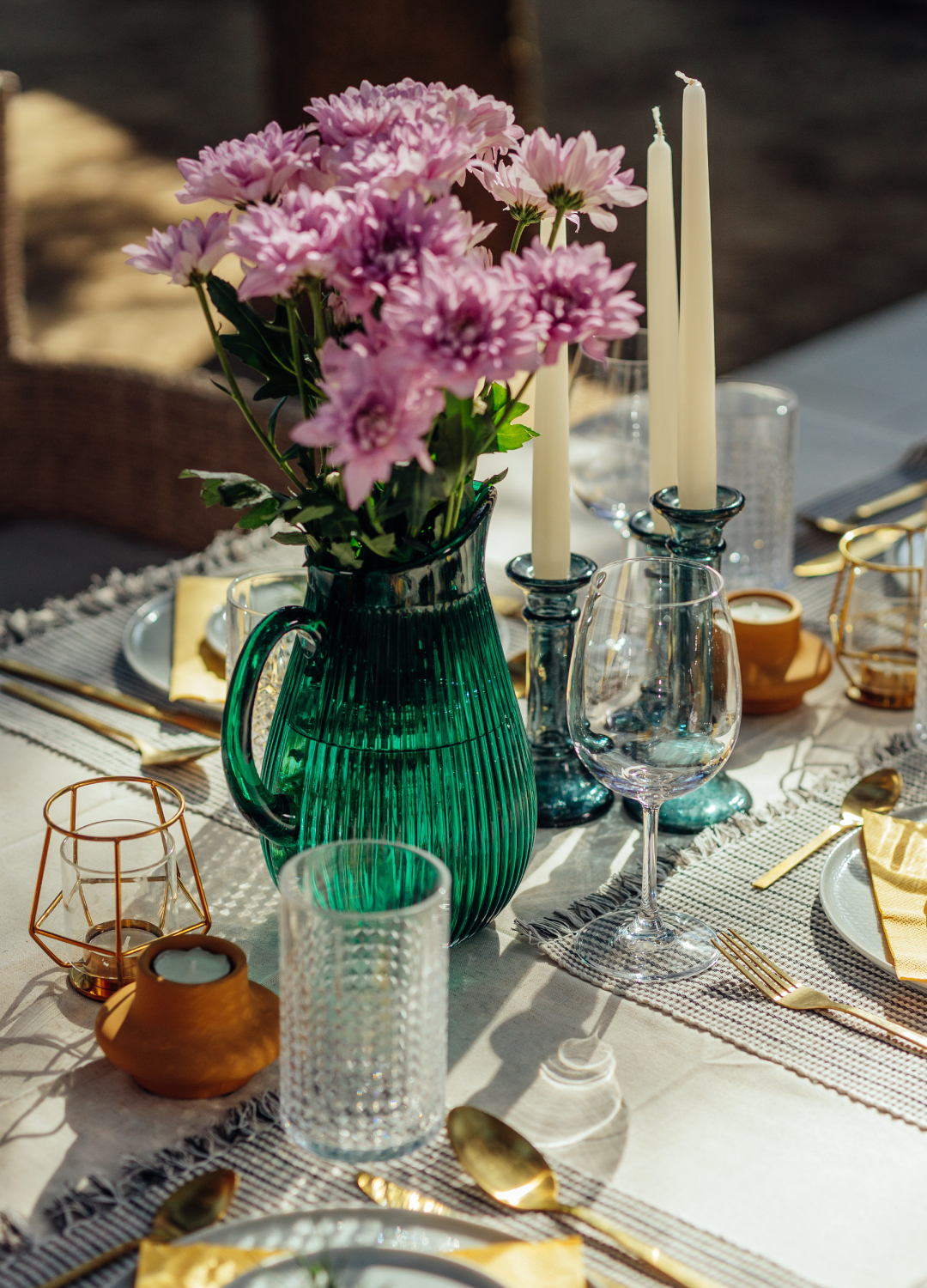 Table dressed for a dinner party