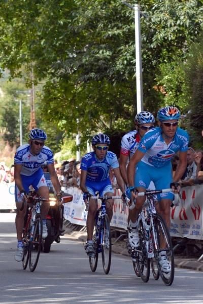 Laurent Lefevre (BBox Bouyges Telecom) leads Angel Mate Mardones (Serramenti PVC Diquigiovanni), Hector Gonzalez Baeza (Fuji-Servetto) and Jerome Pineau (Quick Step) in the day's main break.