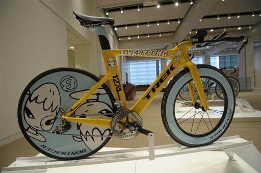Yoshitomo Nara: Painted by Japanese modern artist and used at Tour de France Annecy time trial stage.