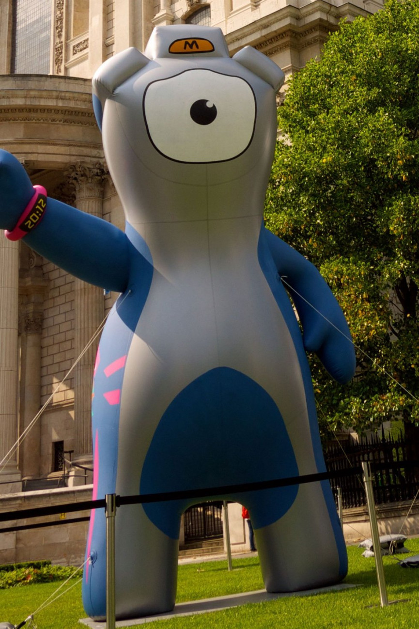 the-30-worst-sports-mascots-22-1556695389-eyk5-column-width-inline.jpg