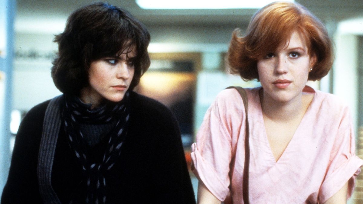 Ally Sheedy and Molly Ringwald in a scene from the film &#039;The Breakfast Club&#039;, 1985