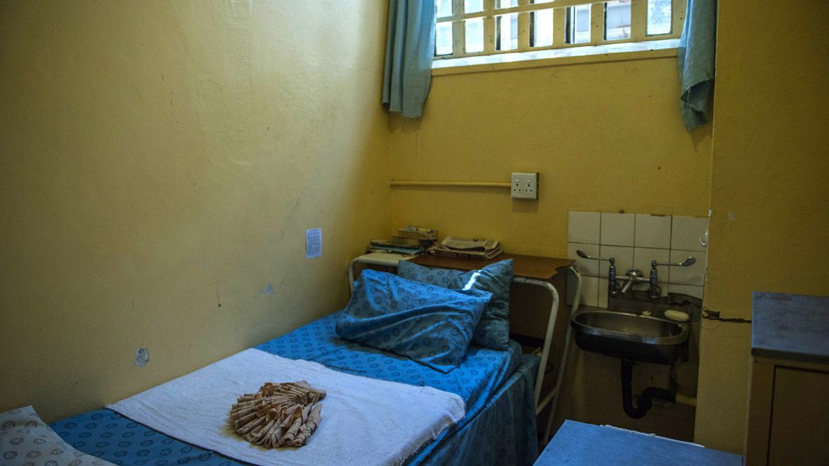 A picture taken on December 1, 2015 shows the prison cell where Oscar Pistorius stayed, at the Kgosi Mampuru II Prison on December 1, 2015 in Pretoria, South Africa.South Africa's Supreme Cou
