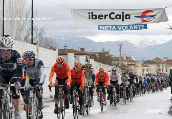 The bright orange jerseys of CCC Polsat Polkowice patrol the bunch