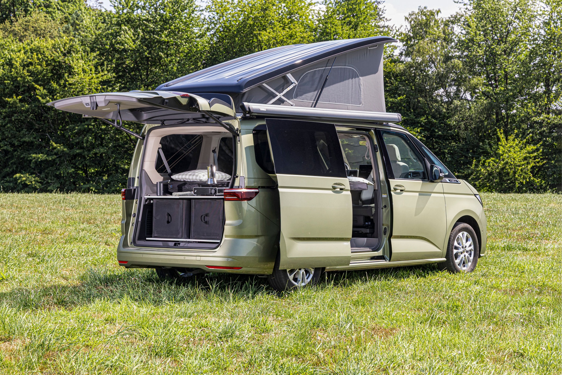 VW California Beach x Stuff Bubble