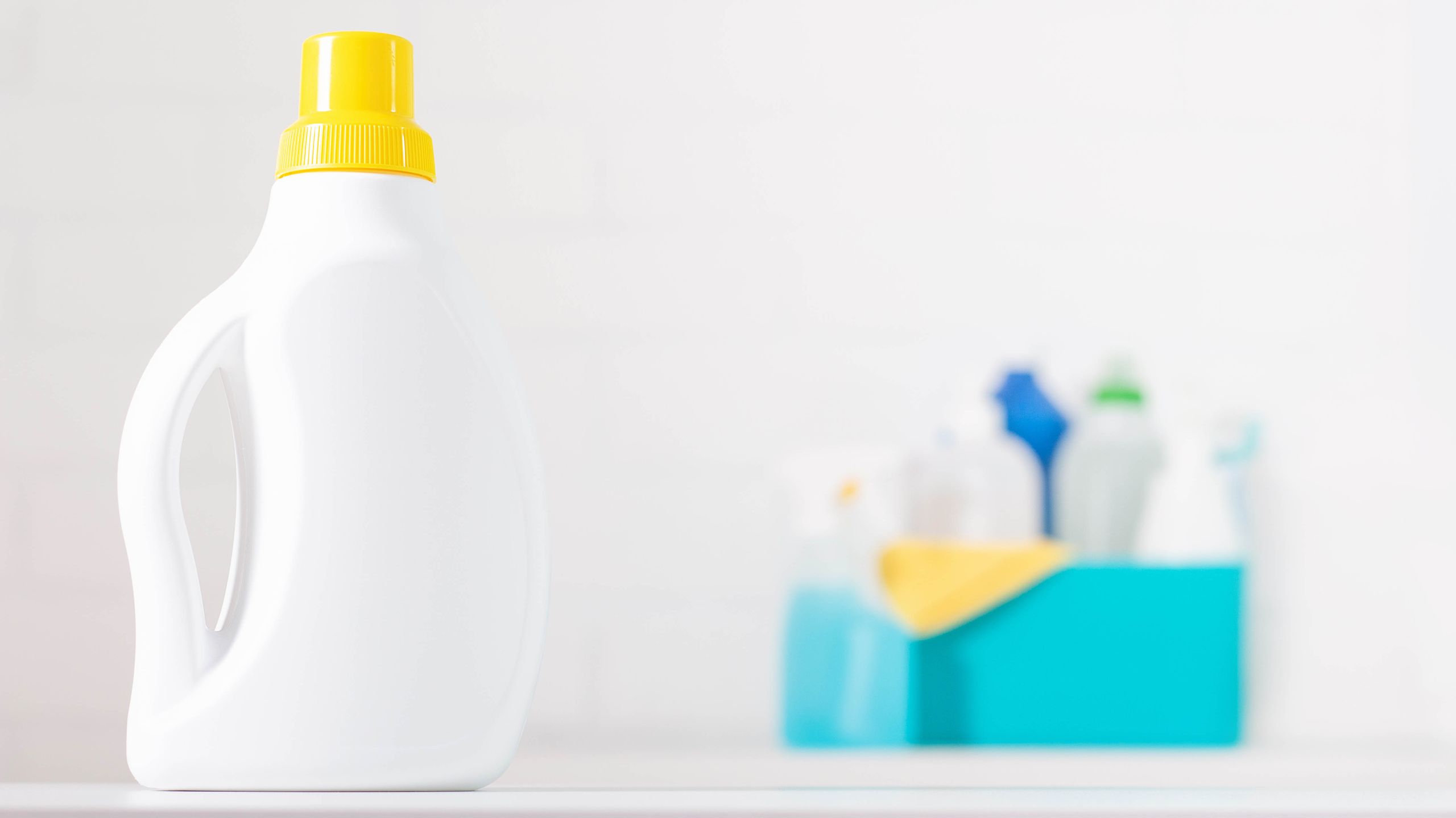 How to get rid of bleach smell in your home