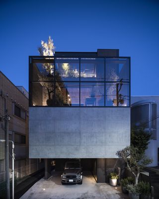 concrete japanese house called esprit by apollo architects