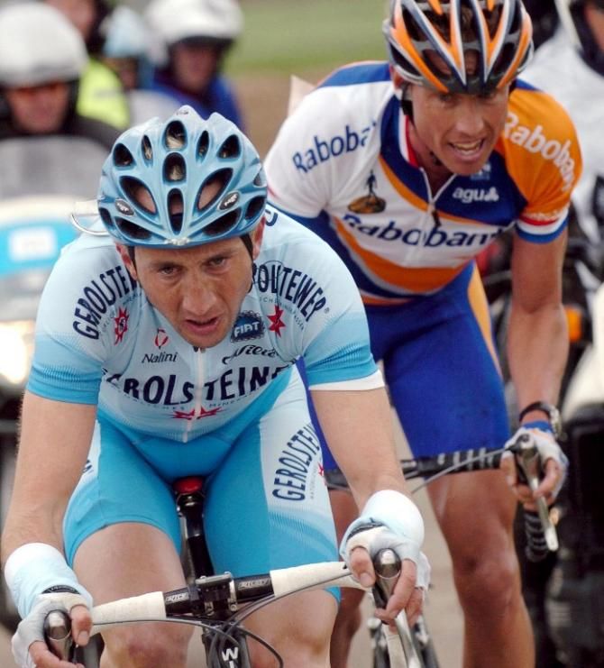 Davide Rebellin en route to his historic Ardennes Triple in 2004