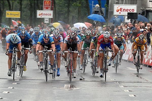 Andr&eacute; Greipel (far left) sneaks in the win by a tire