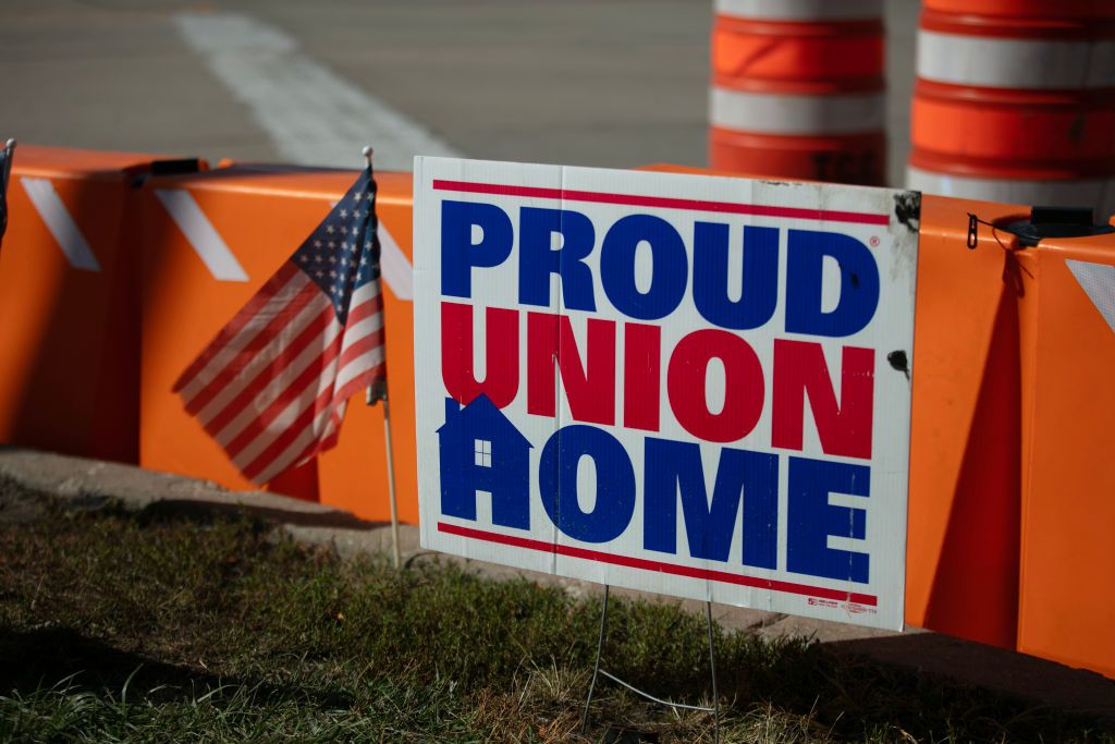 A &#039;Proud Union Home&#039; sign