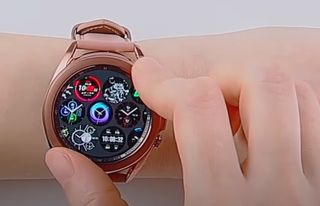 Forget the Apple Watch! The next Galaxy Watch is bringing back this cool feature