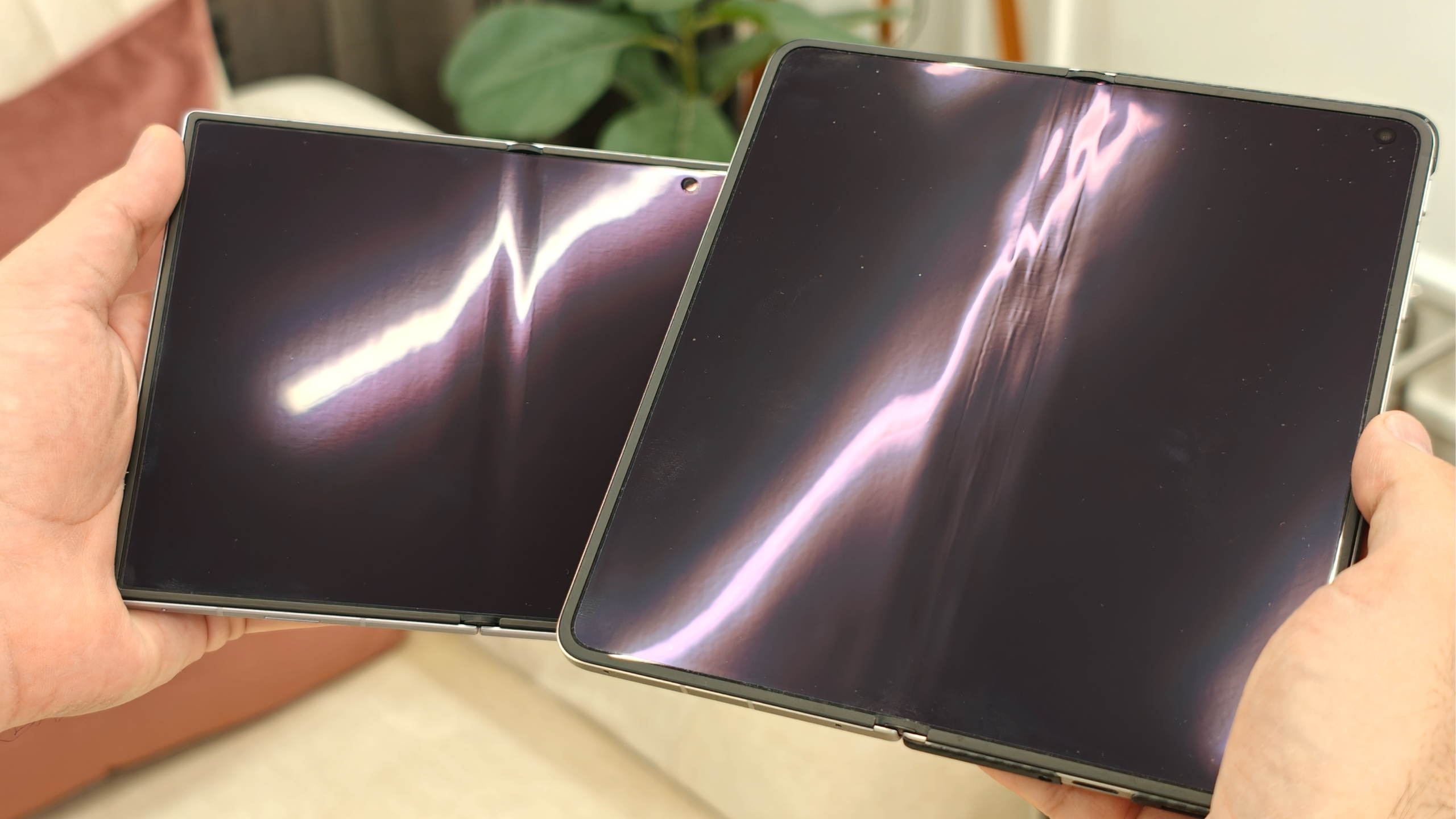 Comparing the crease of the Samsung Galaxy Z Fold 8 vs. Oppo Find N6