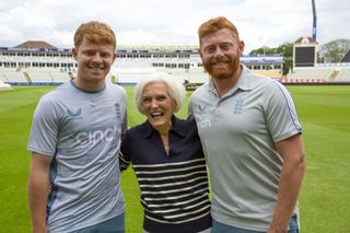 Mary with Ollie Pope and Jonny Bairstow in episode 3.