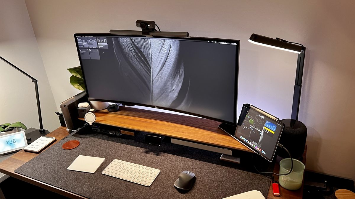 Dell U4025QW curved Thunderbolt hub monitor review | TechRadar