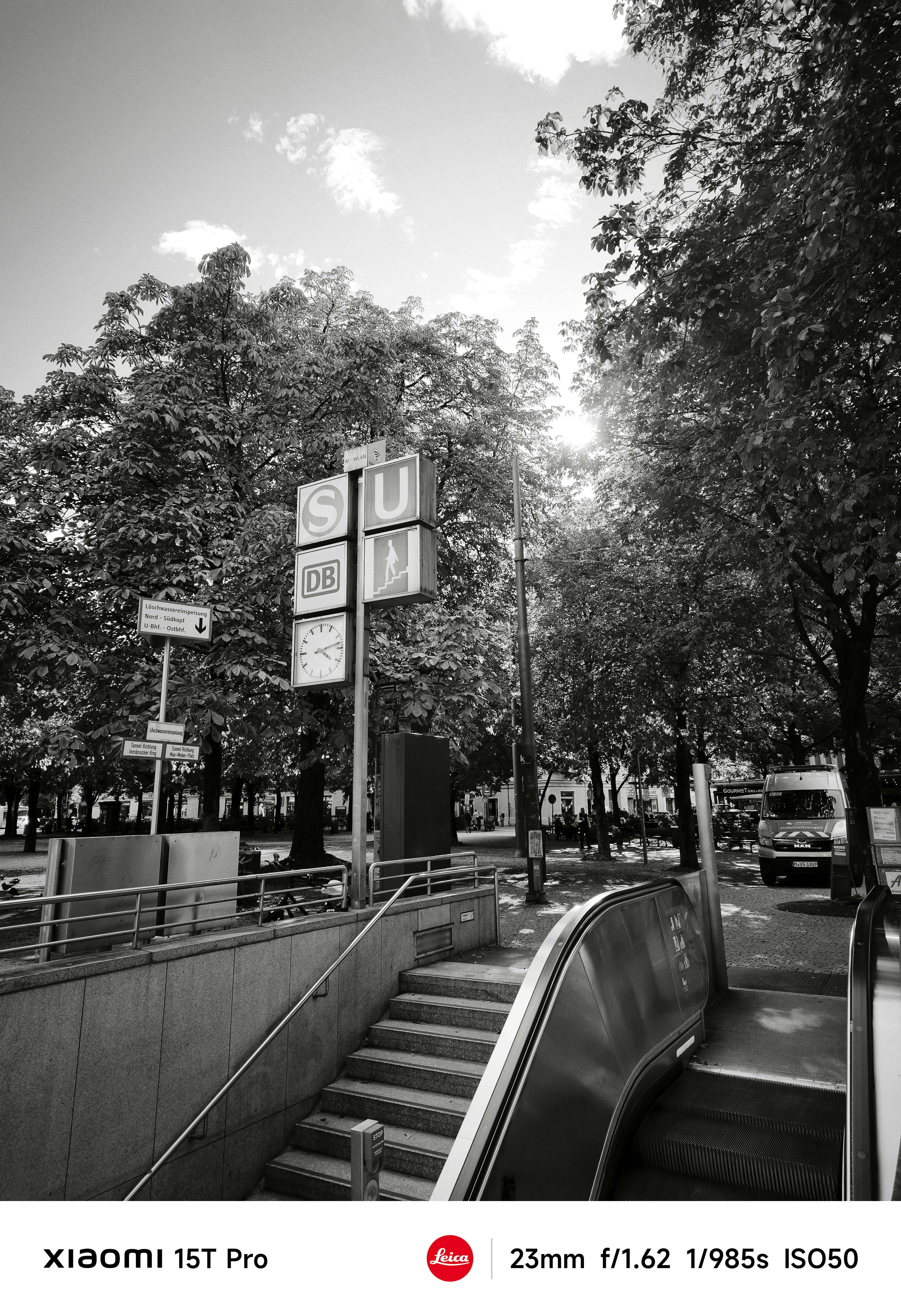 The entrance to a U barn station in Munich