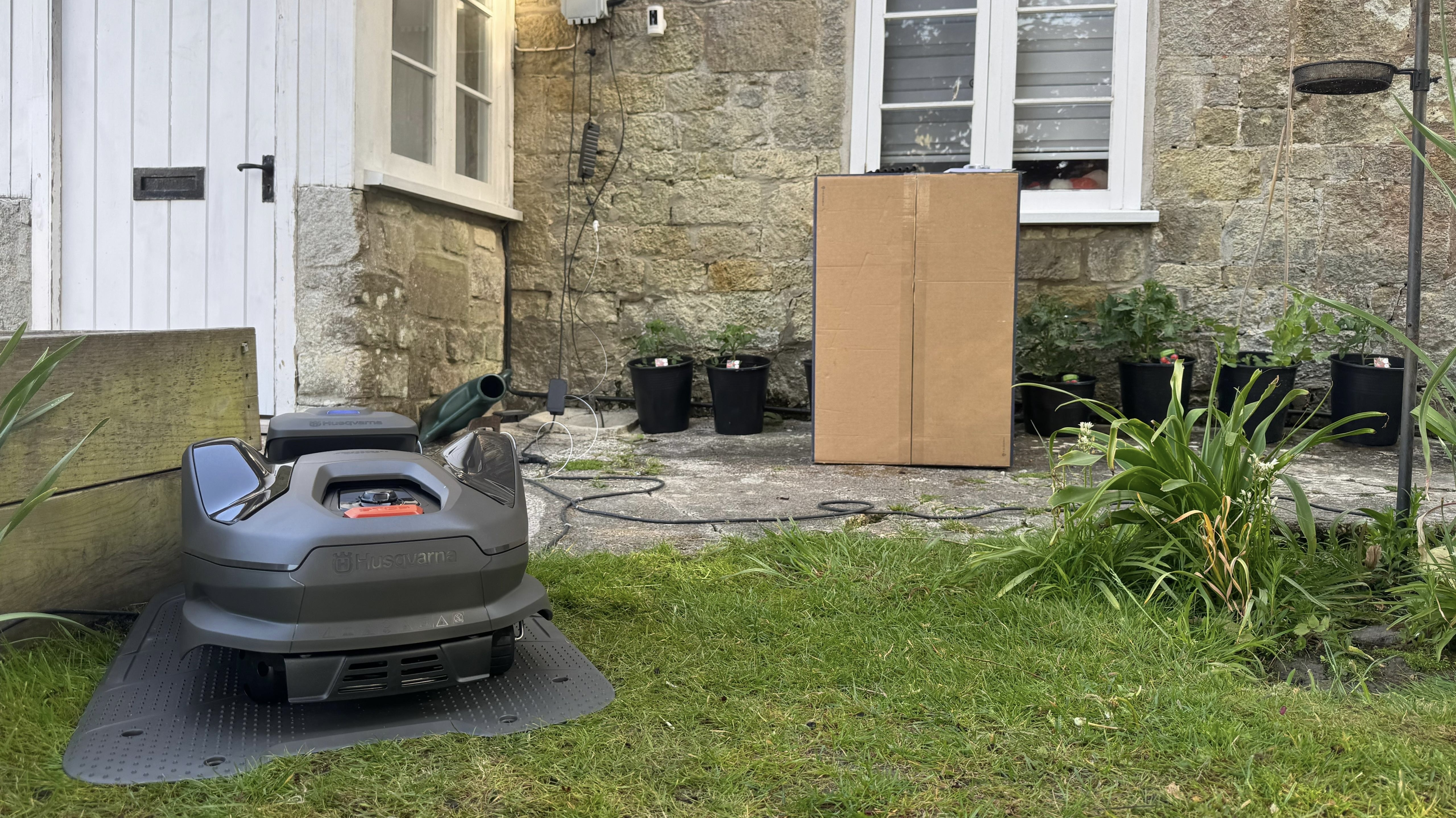Husqvarna Automower 405XE NERA review