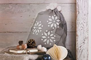 How to make a stamped Christmas sack