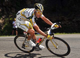 George Hincapie descends, Tour de France 2009, stage 8