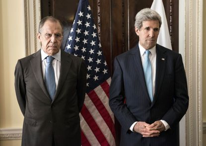 Kerry turns plane around to renew Ukraine talks with Russia