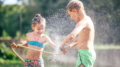 Mum's heatwave hose pipe warning