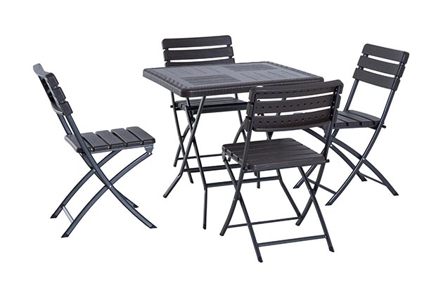 Fold away picnic set