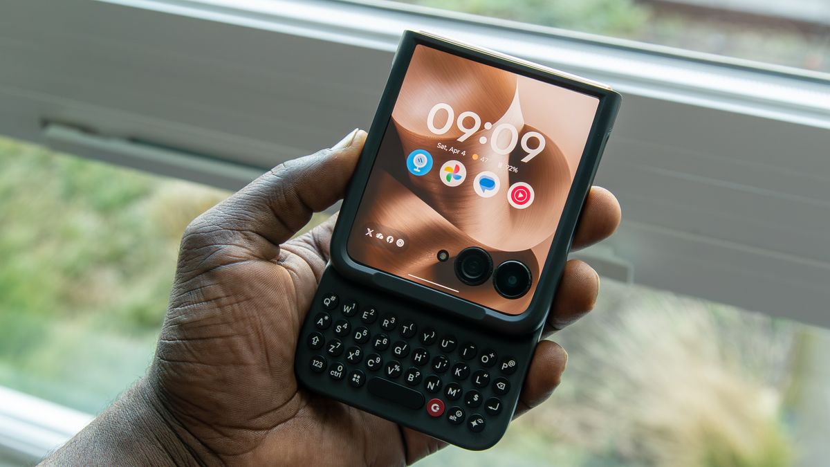 3 reasons I love the Clicks Keyboard for Motorola Razr and 3