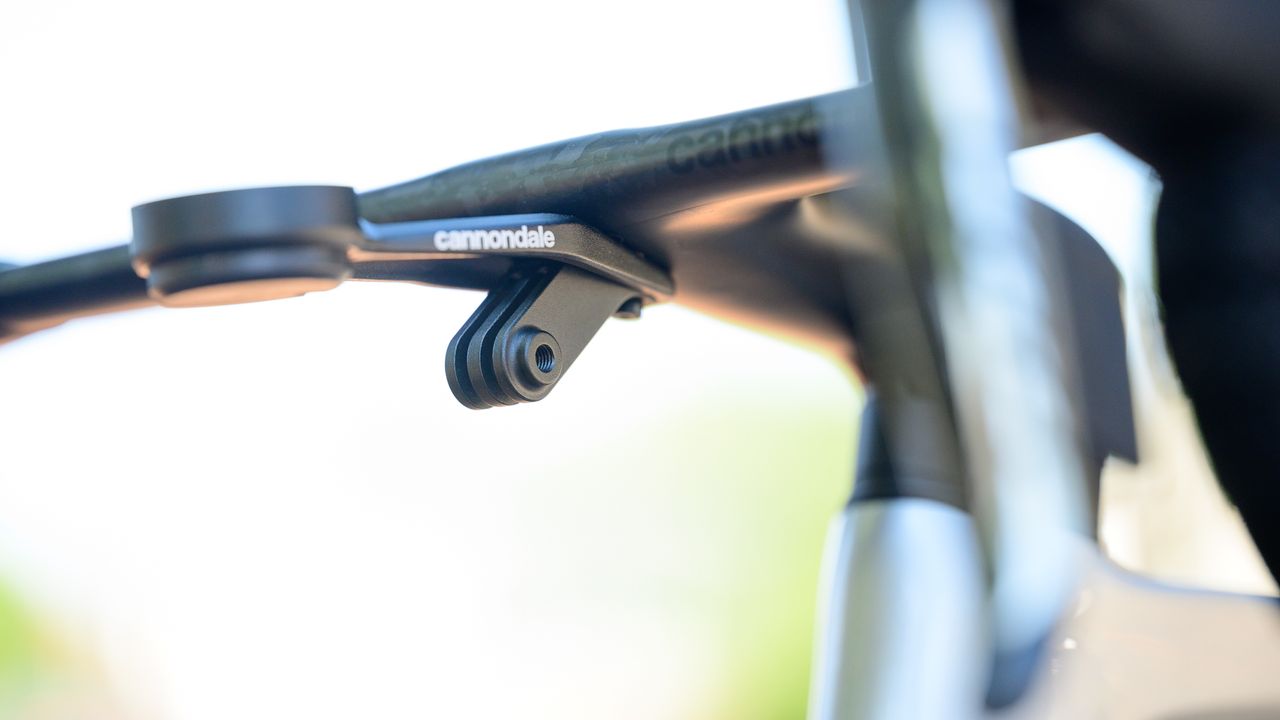 Cannondale SuperSix Evo 4 light mount