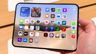 iPhone Duo hands on