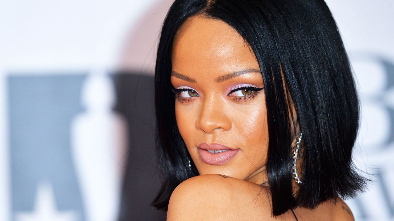 Rihanna with medium-length hairstyle