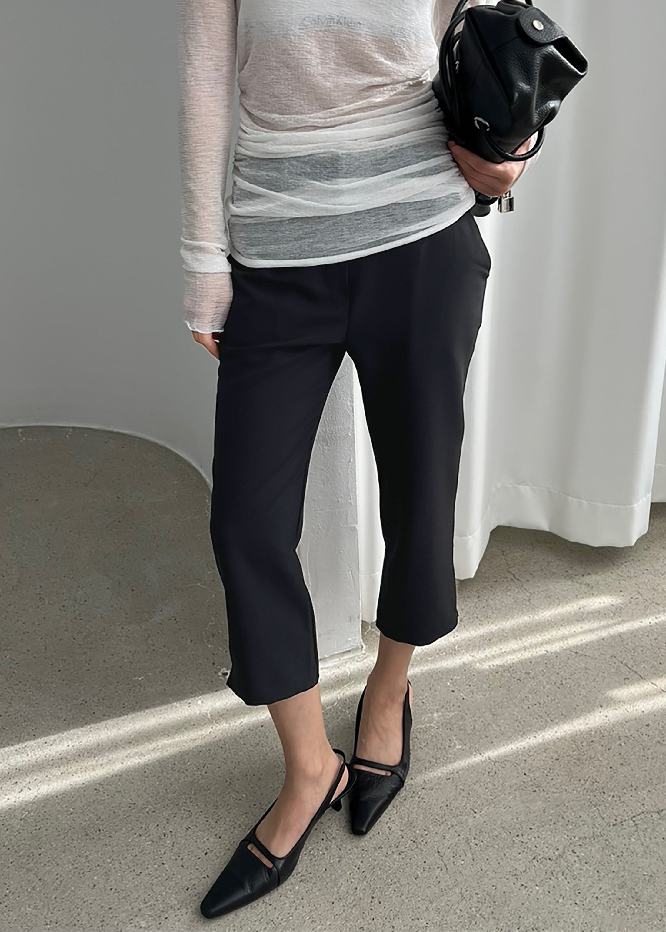 Emersyn Capri Pants - Black