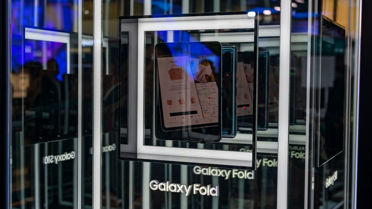 samsung galaxy fold display