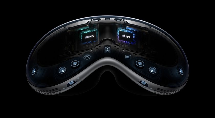 Apple Vision Pro (M5, 2025)