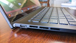 Asus Zenbook 14 OLED right side USB-A port.