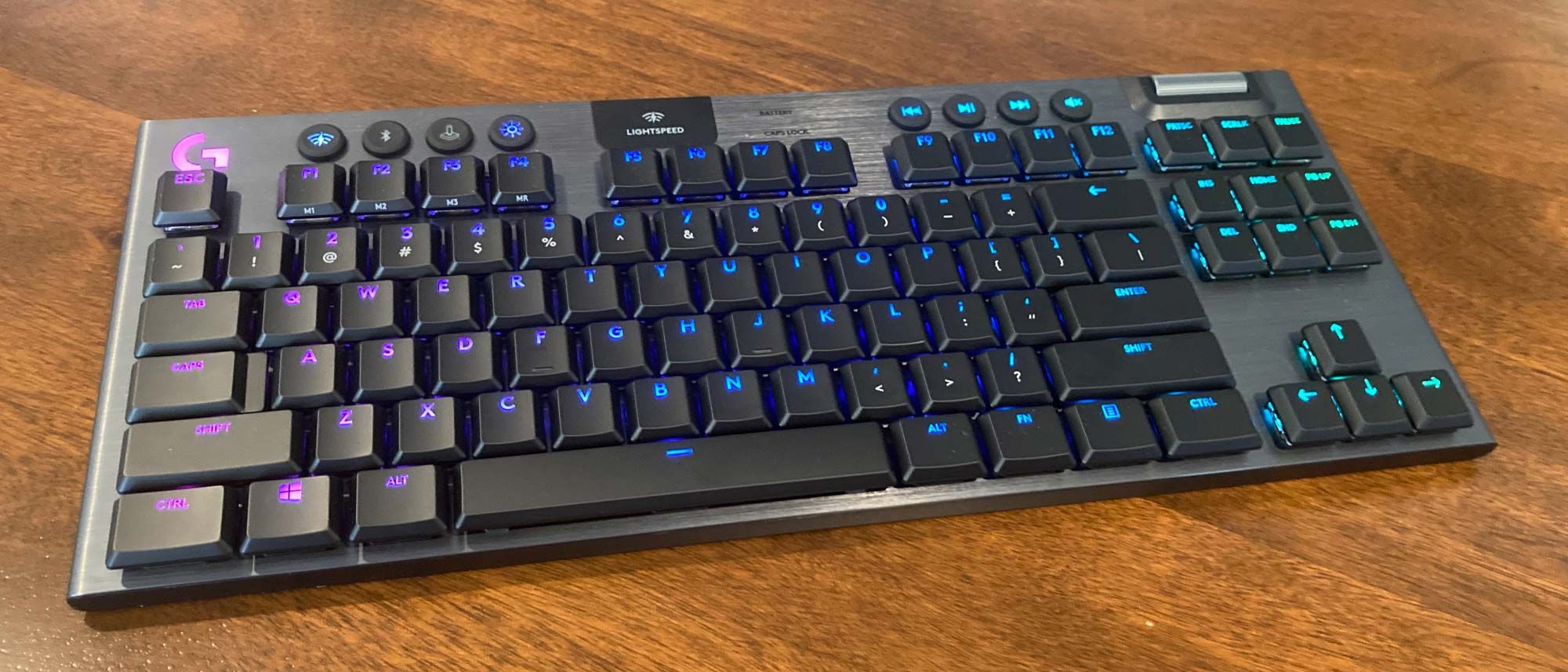 Logicool G915 X LIGHTSPEED TKL タクタイル G915 X TKLワイヤレスRGBゲーミングキーボード｜ロジクールG