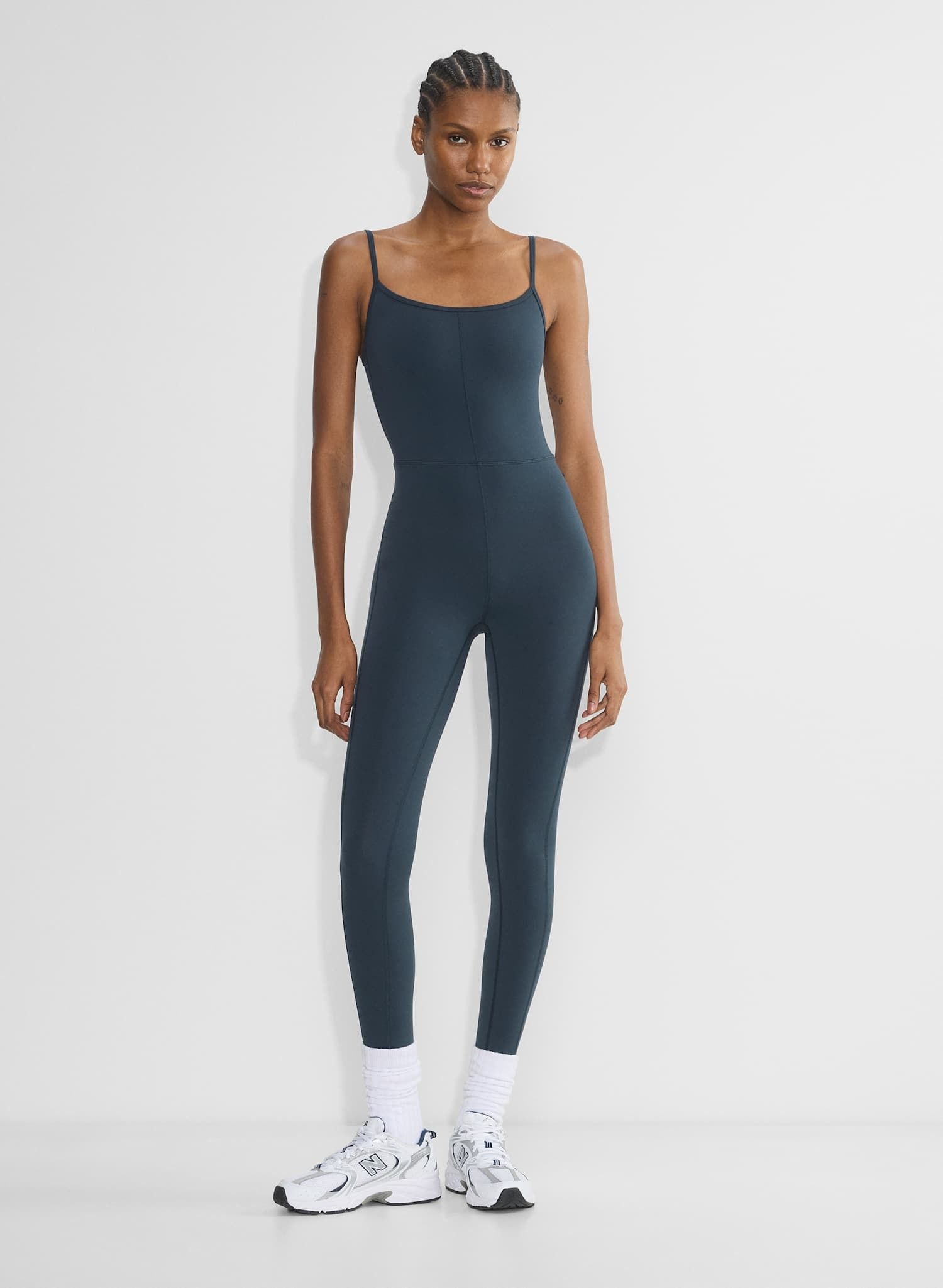 aritzia,