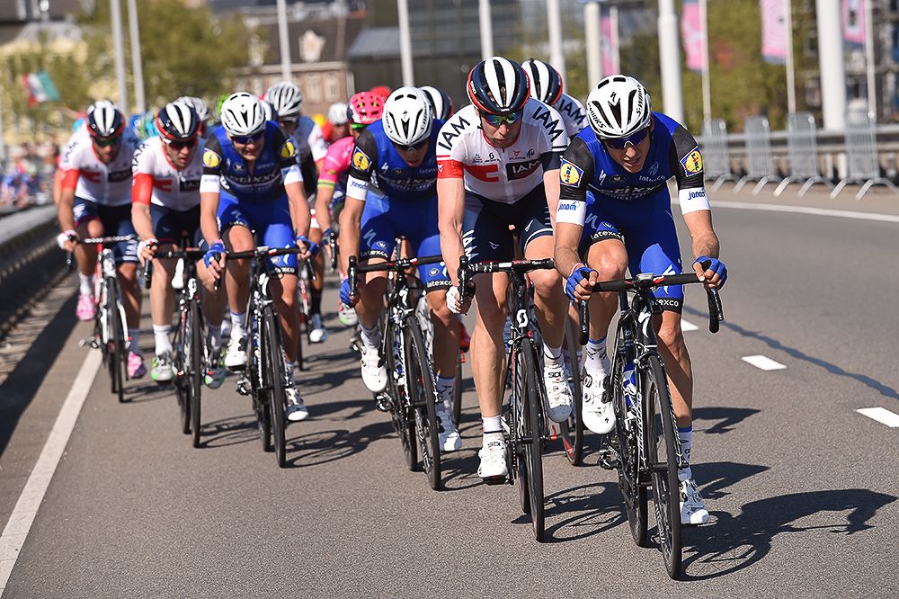 Etixx-QuickStep drives the chase at the Giro.