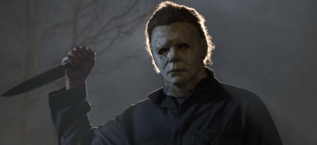 Halloween Michael Myers holding knife 2018