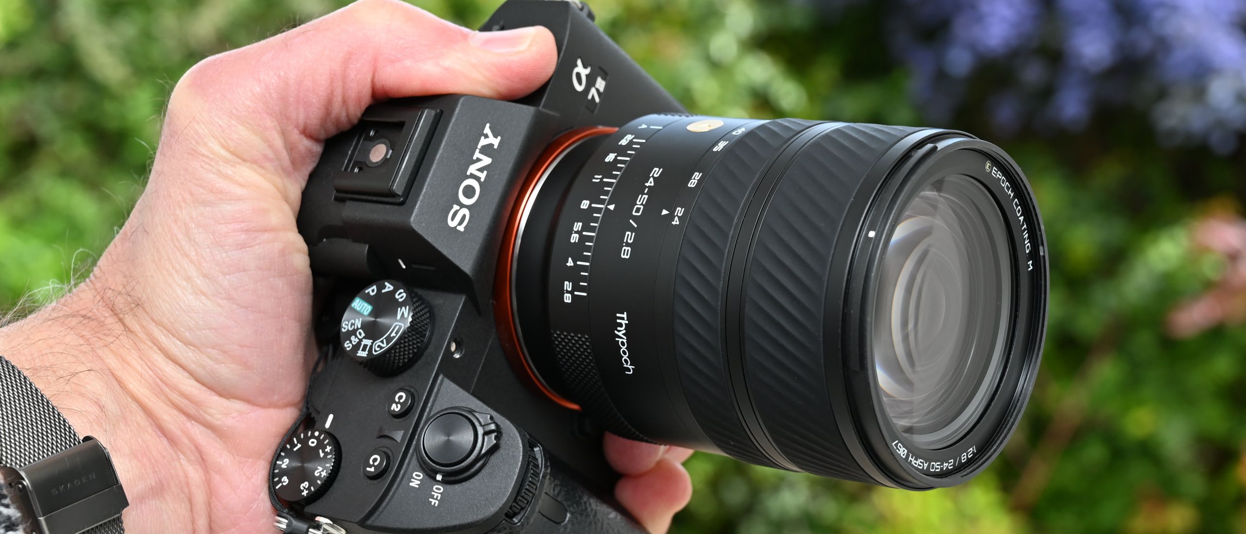 Thypoch Voyager 24-50mm f/2.8 is a compact