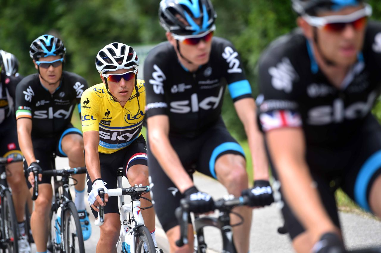 Peter Kennaugh rides in the bunch