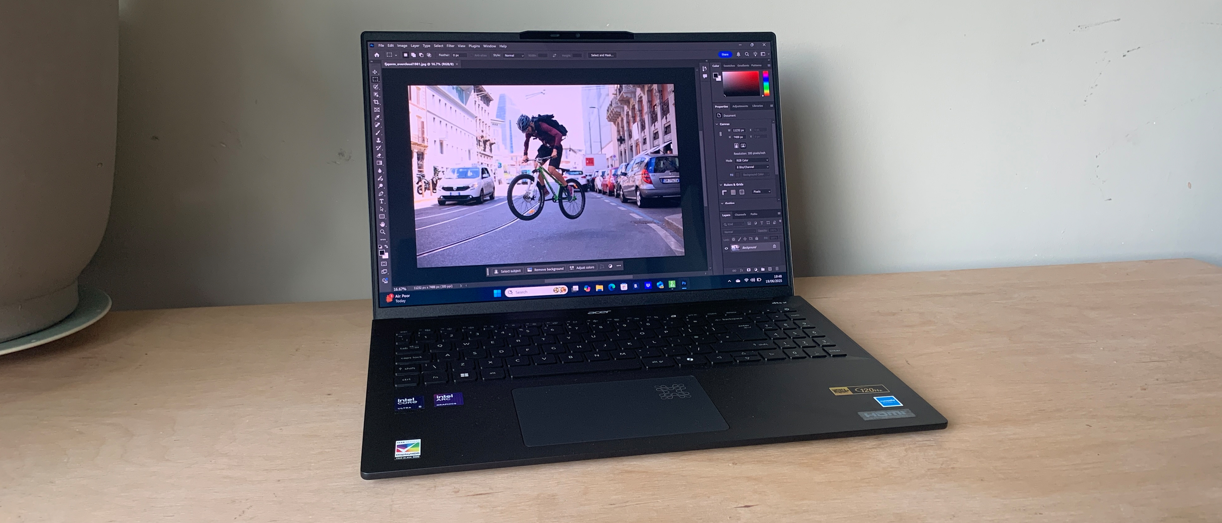 Acer Swift 16 AI