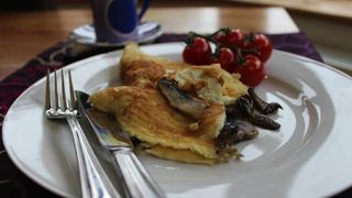 Mushroom omelette (Photo: British Cycling)
