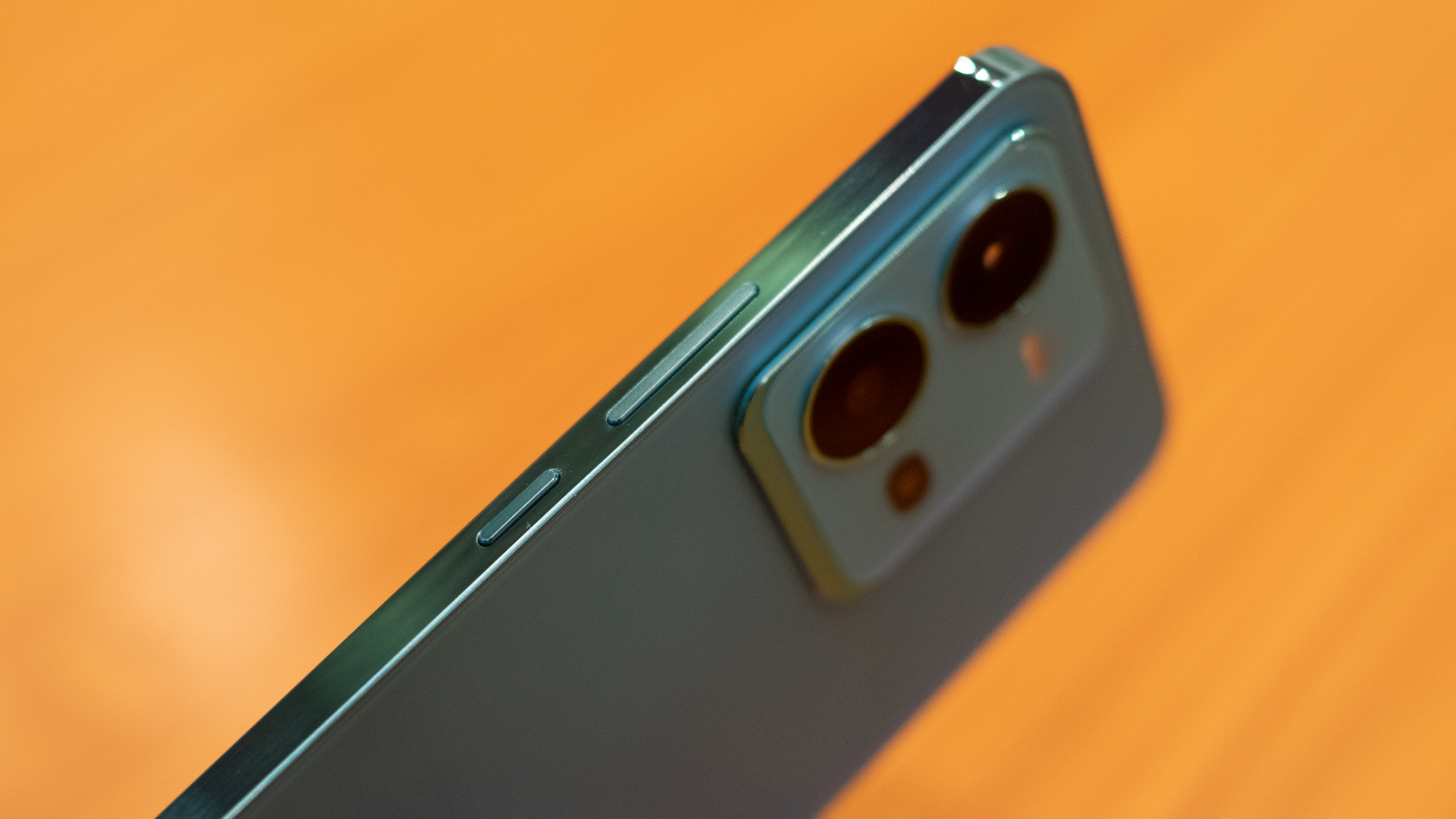 Vivo V25 power button and volume rocker
