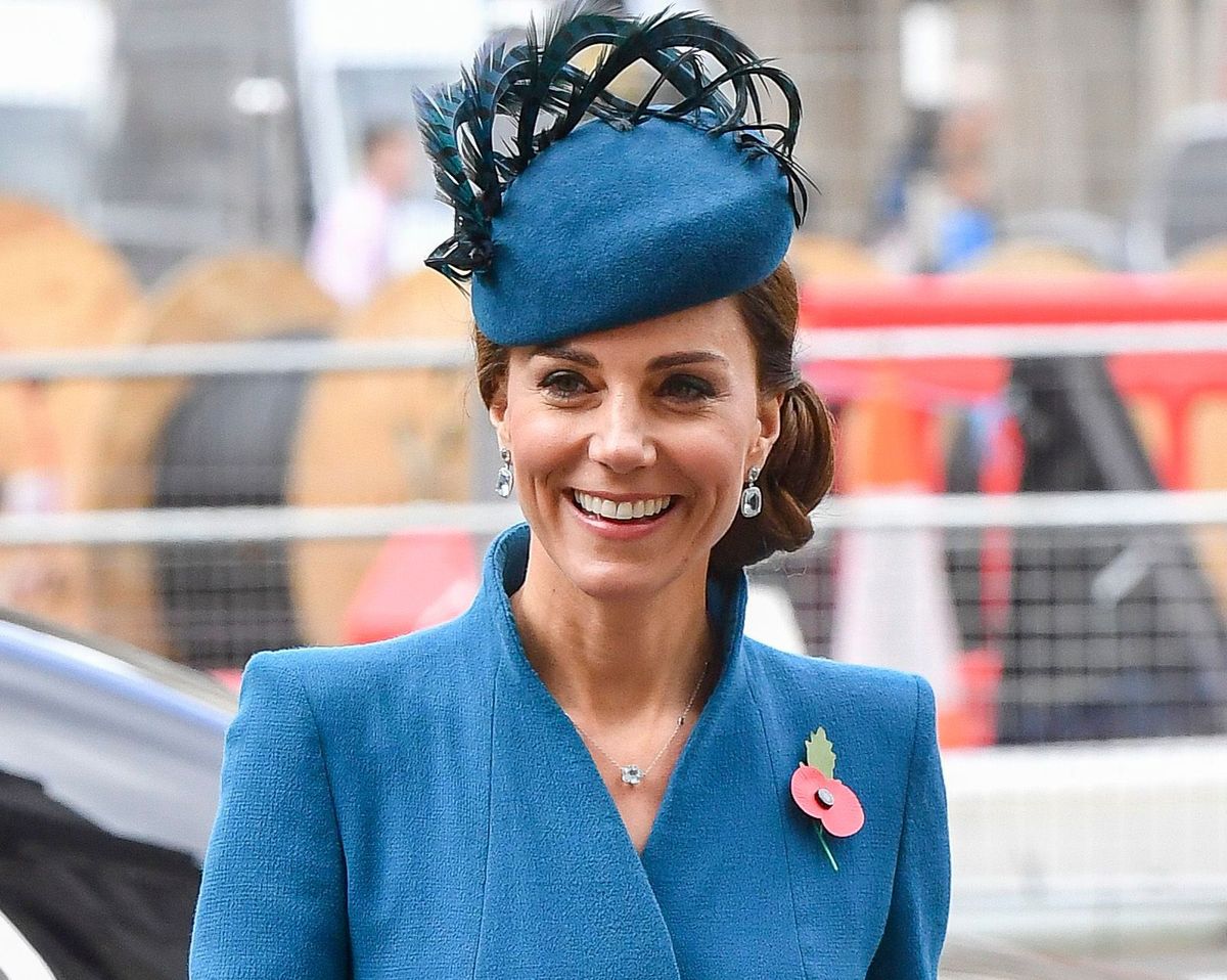Duchess of Cambridge receives Queen's biggest honour on anniversary ...