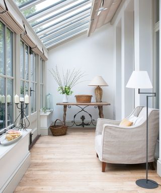 Conservatory ideas with traditional decor