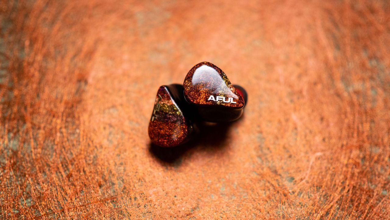 AFUL Performer 8 IEM