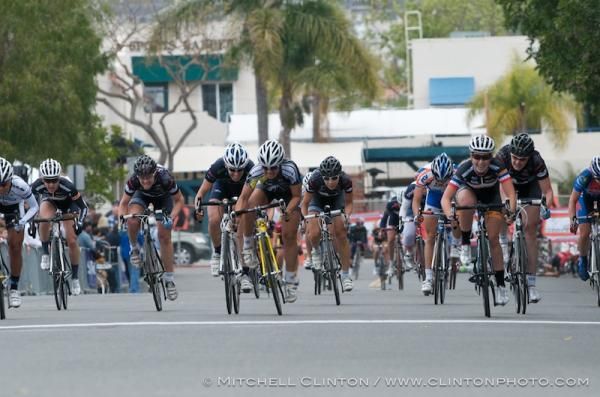 Kendall Ryan swoops down the right to take the women's race.