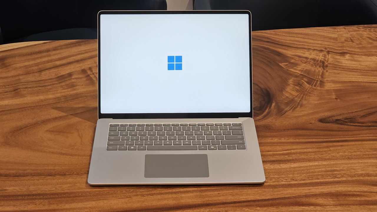 Microsoft Surface Laptop 15