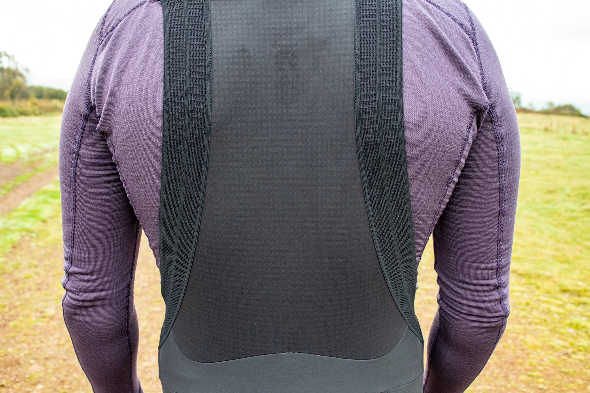 The mesh back panel of a pair of Van Rysel RCR bibtights 